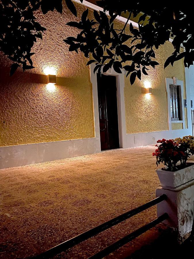 Villa Ricciardi-Suite Famigliare 1-Zona Ostuni Montalbano  Extérieur photo